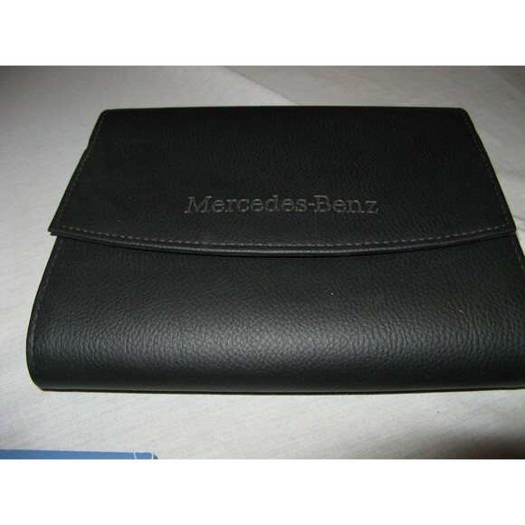 2010 Mercedes Benz GL Complete Owners Manual Set With Case And Navigation OEM - Picture 2 of 10